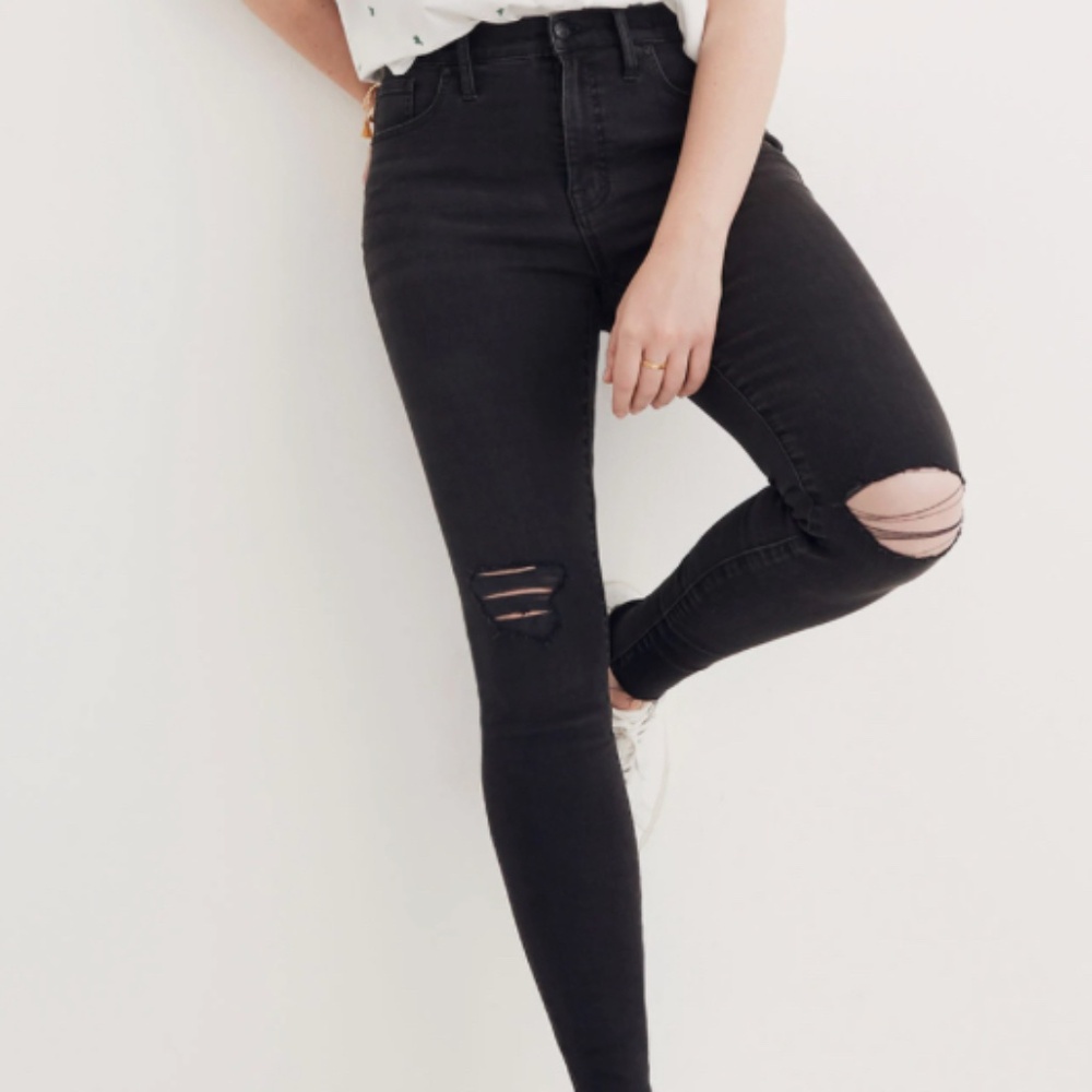 Madewell 9” Mid-Rise Skinny Jeans in Black Sea